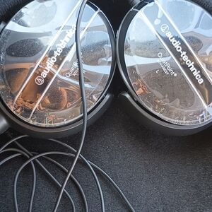 Audio-Technica  Headphones with active noise cancellation NWOT don't fly without